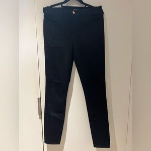 J Brand dark blue skinny jeans. Size 29.